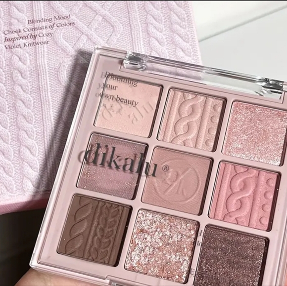 Eyeshadow 9-colors - Picture 1 of 4